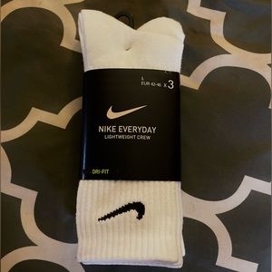 Nike Dri-Fit Crew Socks